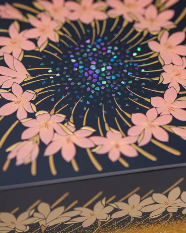 Maki-e Box with White Rain Lily Design