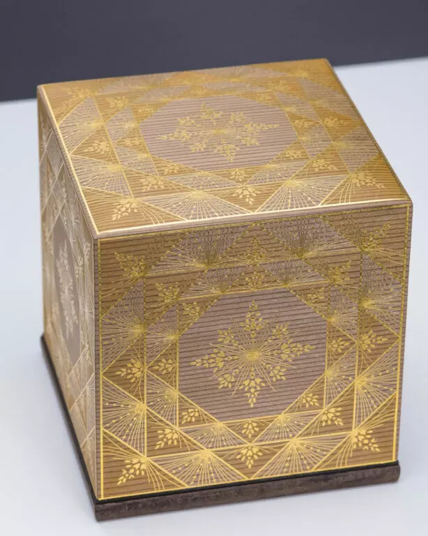 Lidded Box with Kirikane Design: "Flowering"