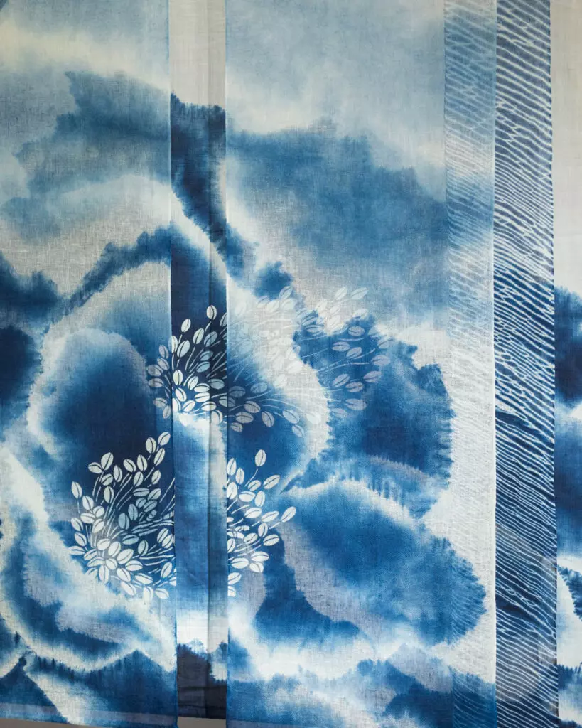 Norens Tapestry “Soon It'll Be Dawn” | Dyeing | Kogei Art KYOTO
