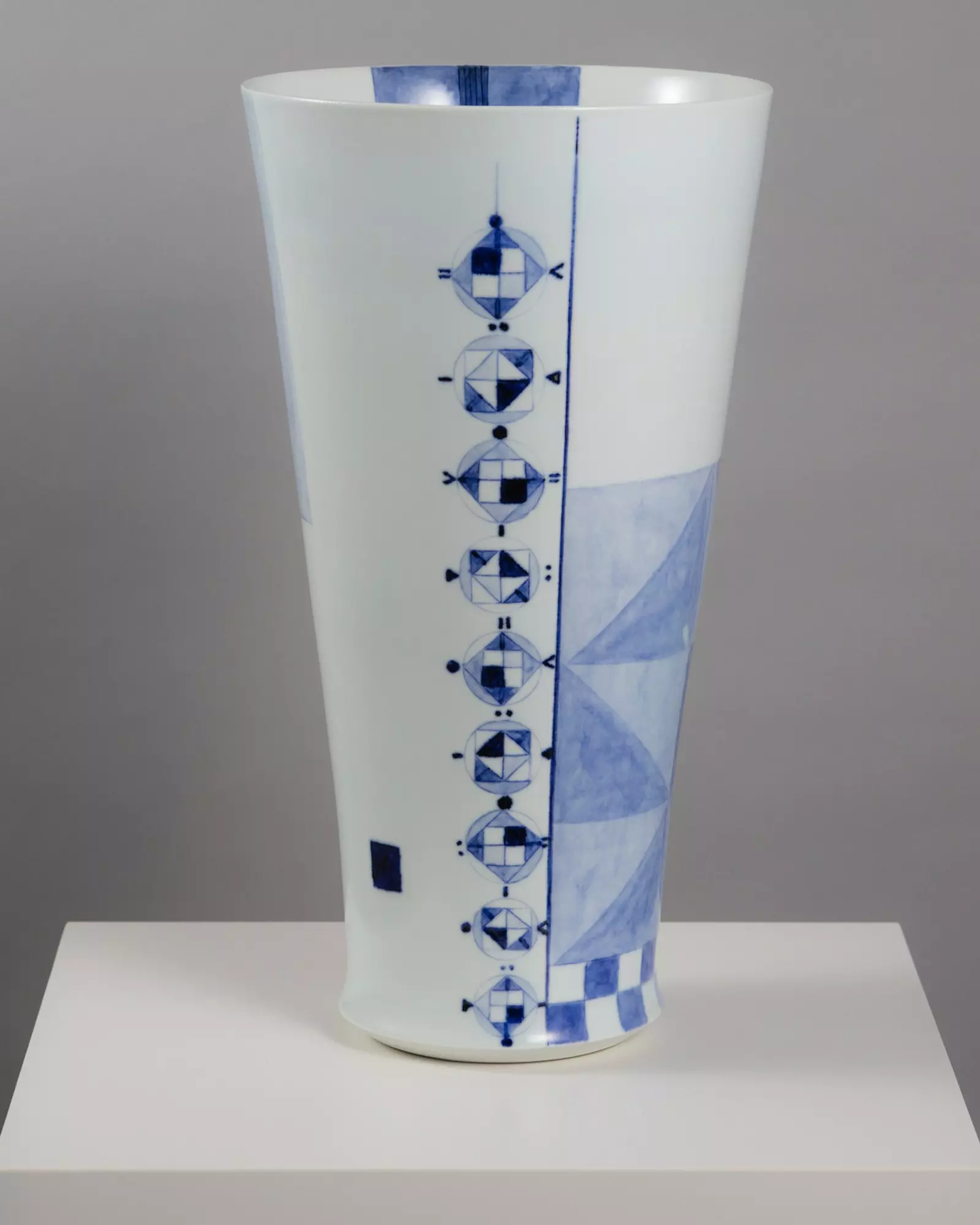 Zōgan-sometsuke work by Ryozo Shibata