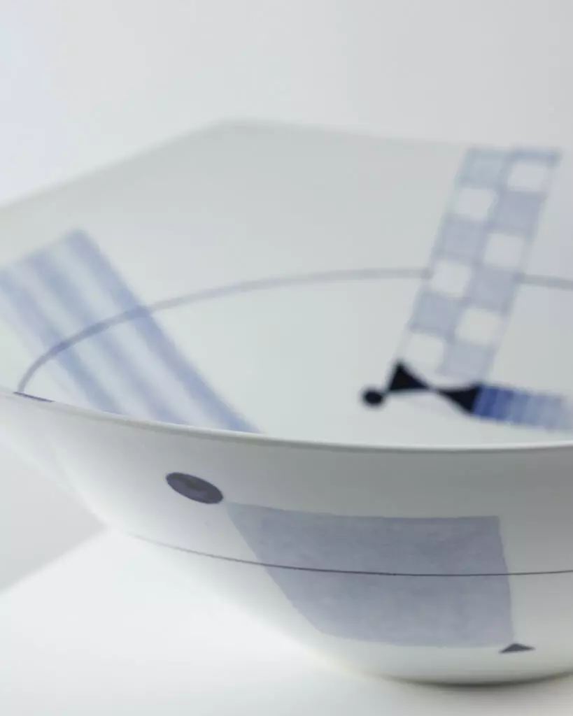 Large Bowl with Inlaid Line and Cobalt Pattern | Ceramic | Kogei