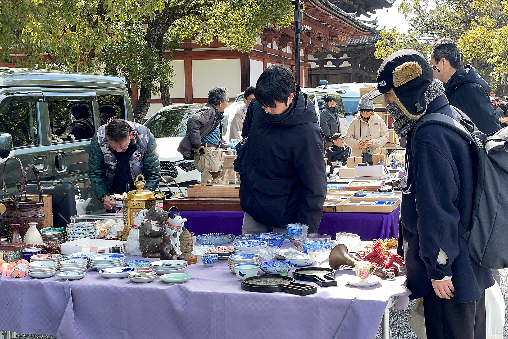 antique-markets-in-kyoto-japanese-culture-kogei-art-kyoto