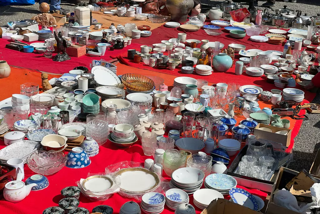 Toji Antique Market