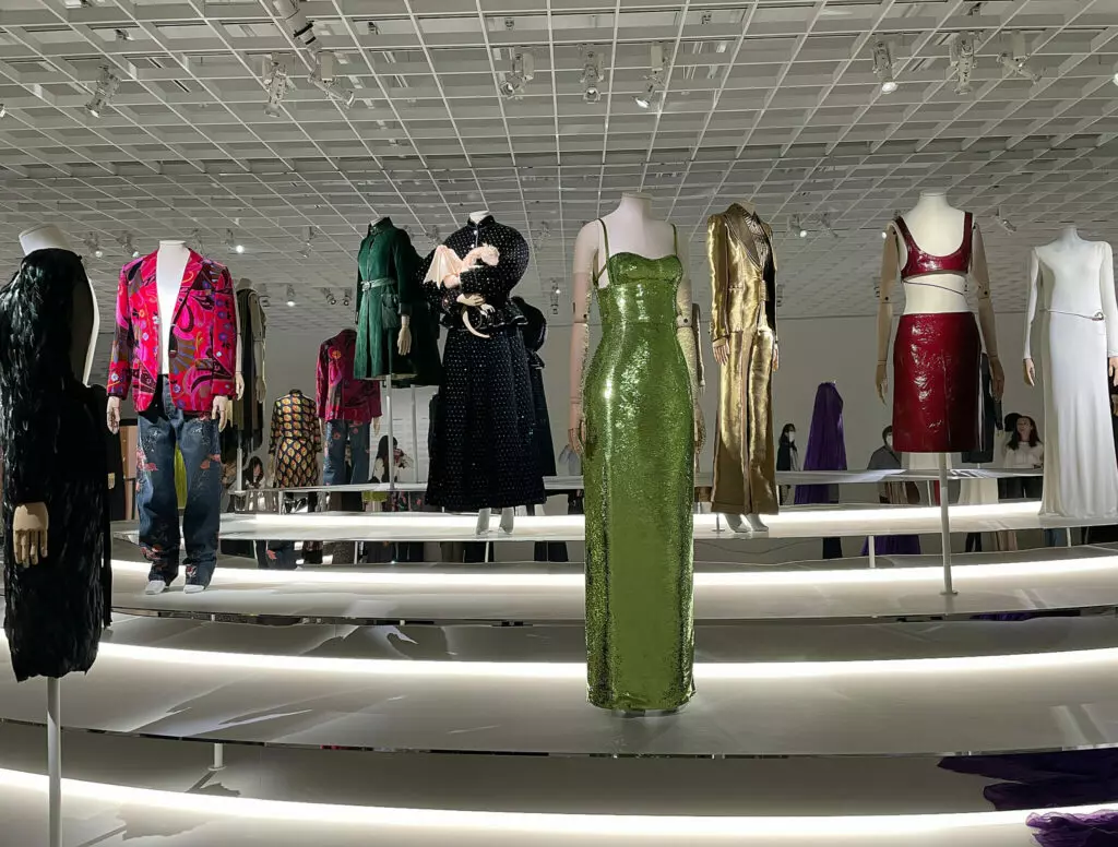 ECHOES(The Genealogy of Creativity) room