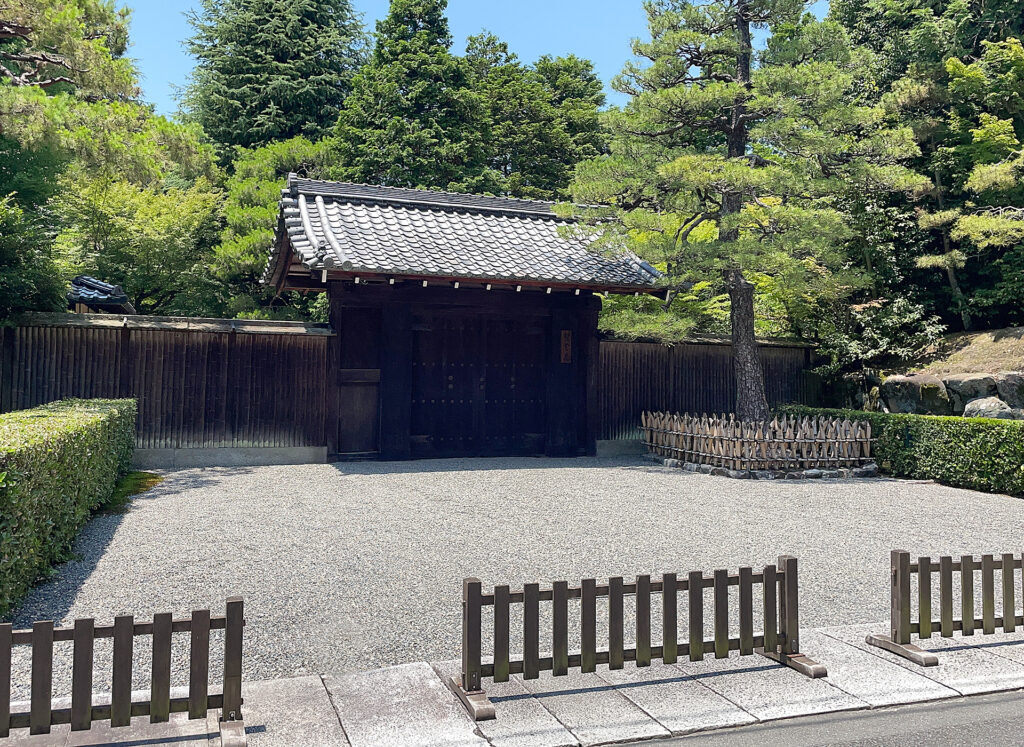 “Heikunsō” Front Gate（East Gate）