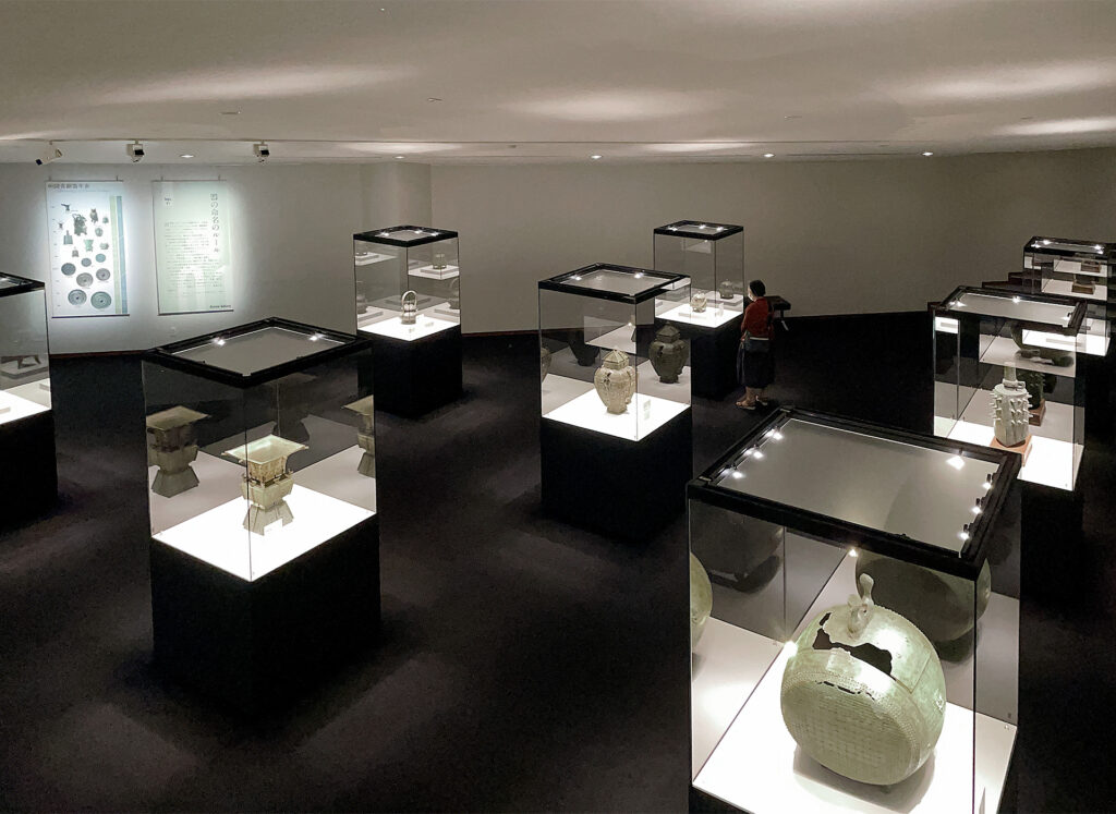 Sen-Oku Hakuko Kan Bronze Artifacts Exhibition Room
