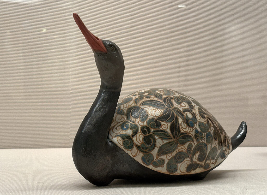 Makimasa Imai "Waterfowl in grass outfit"