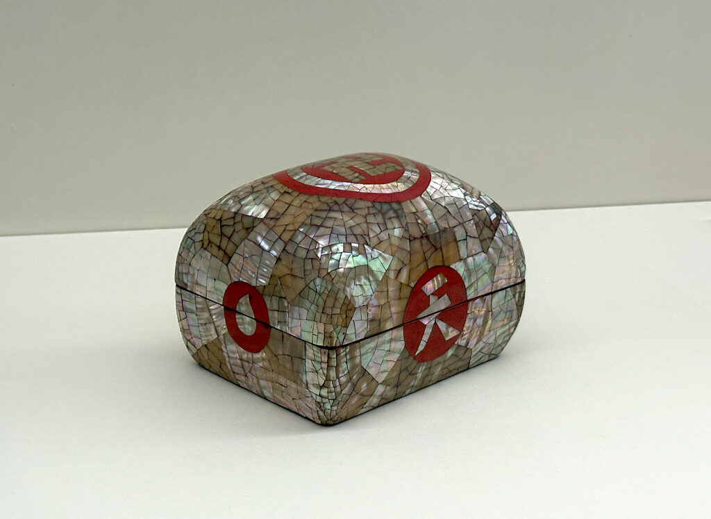 KURODA, Tatsuaki Letter Case with Manji Motif