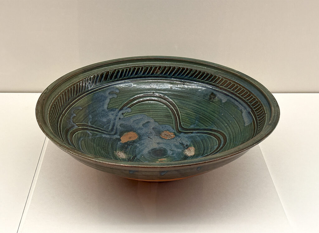 Finger-Drawn Bowl with Green Glaze, Karatsu and Takeo