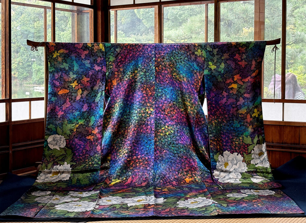 Wax-resist dyed furisode by Kihachiro Yokoyama