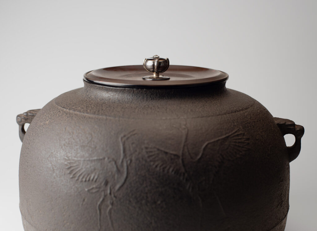 Tea Ceremony Iron Kettle (Chagama), “Tsurujimon Shinno-kama” By Shoju Kawata